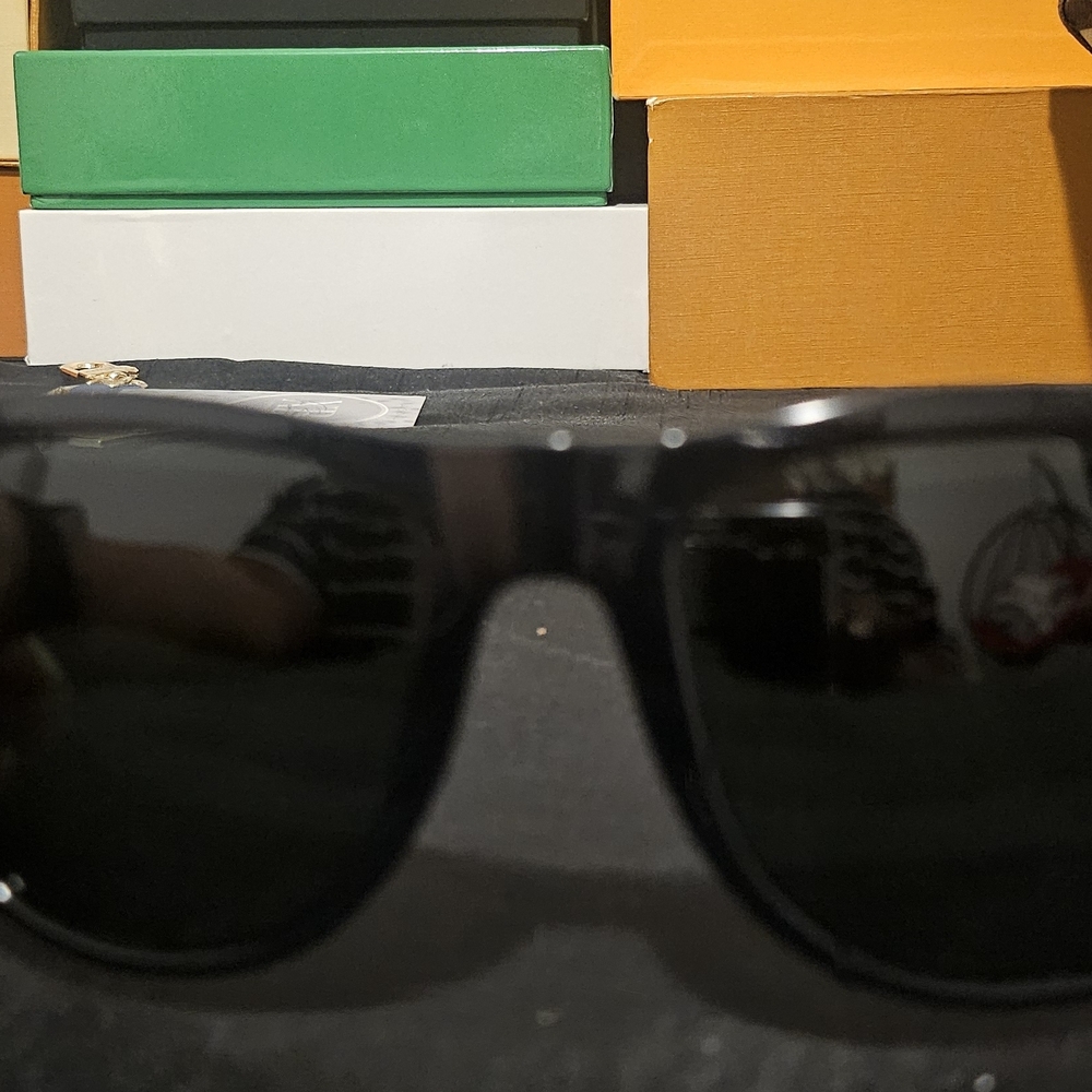 Ray-Ban Black Folding Wayfarer Case - Picture 3 of 6